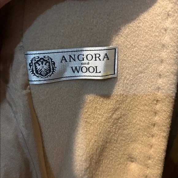 Marcona camel trench coat! - Picture 3 of 6